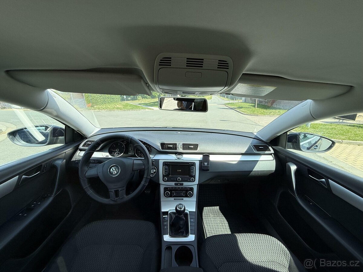 Volkswagen Passat B7 2.0 tdi 103kW - 13