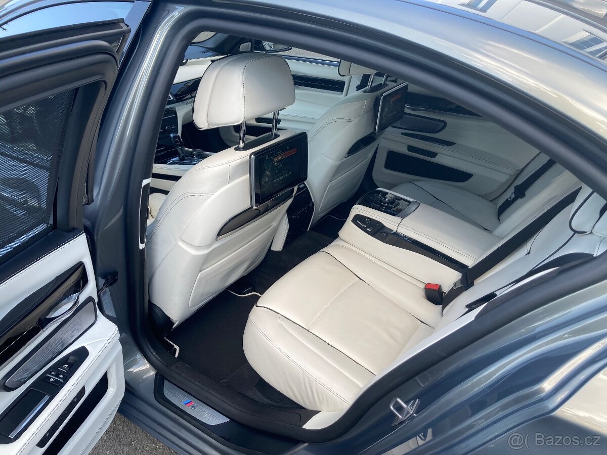 BMW Řada 7 F01 750i V8 330kW X-Drive M-paket - 13
