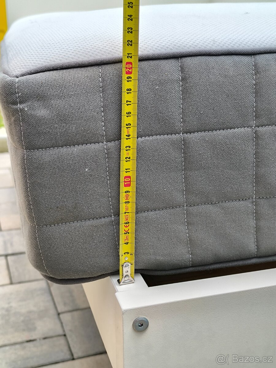 Prodám postel + Polohovací rošt + Matraci - 13