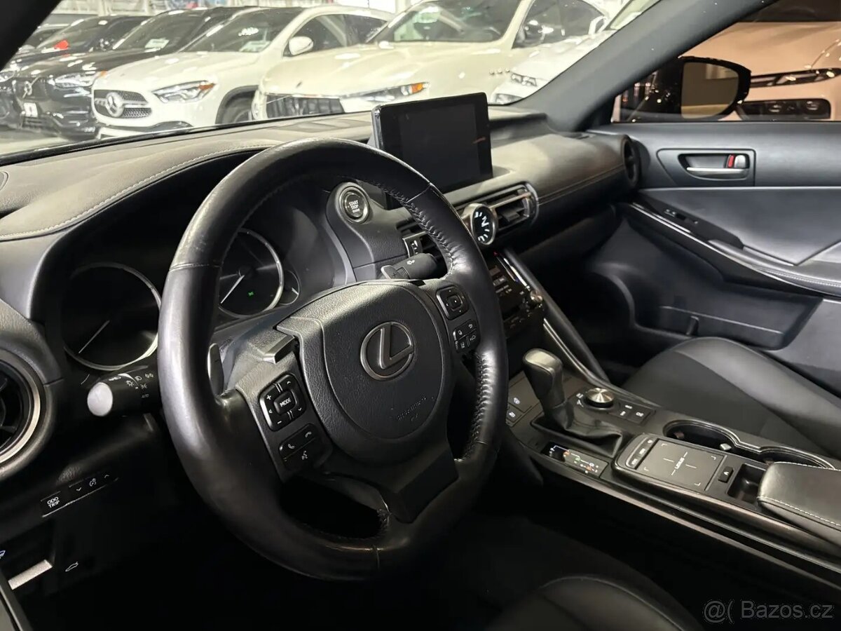 2022 Lexus IS 350 - 13