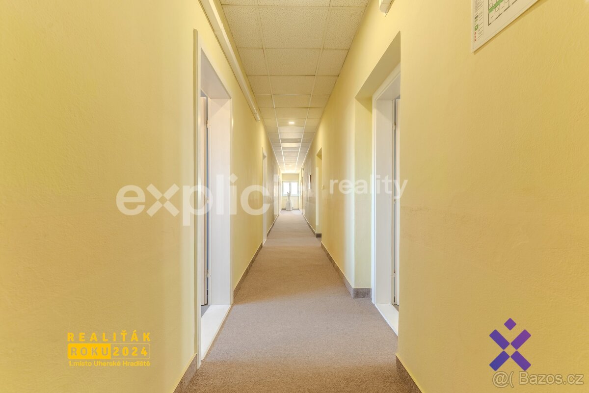 Prodej víceúčelového komplexu 695 m², pozemek 1 554 m² - Uhe - 13