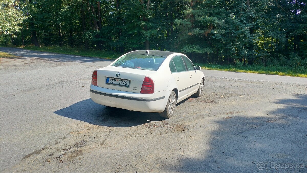 Škoda Superb 1 - 13