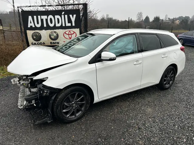 Toyota Auris sada airbagů - 13