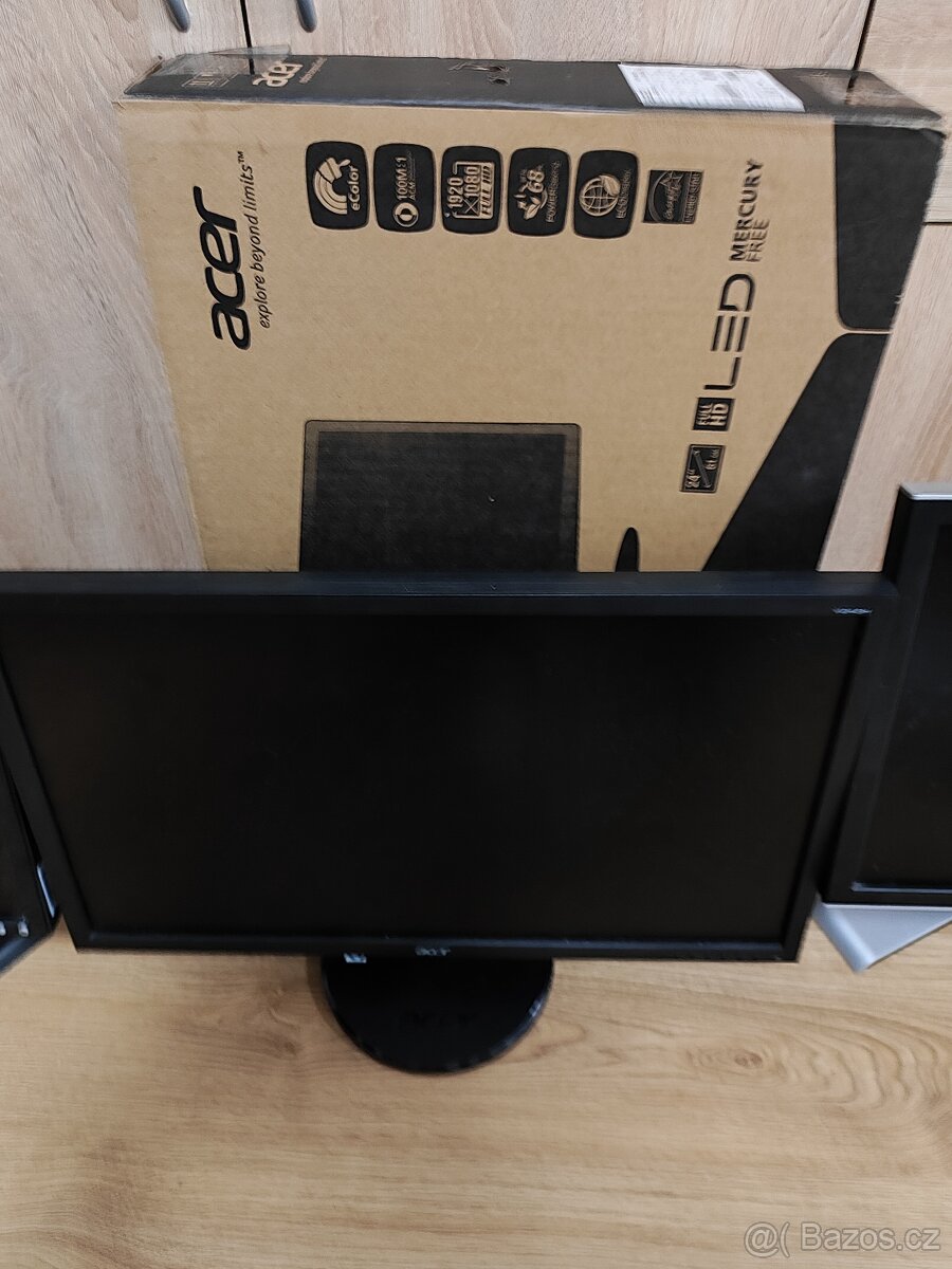 Funkční DELL monitory až 24" USB,DP,DVI a VGA - 13