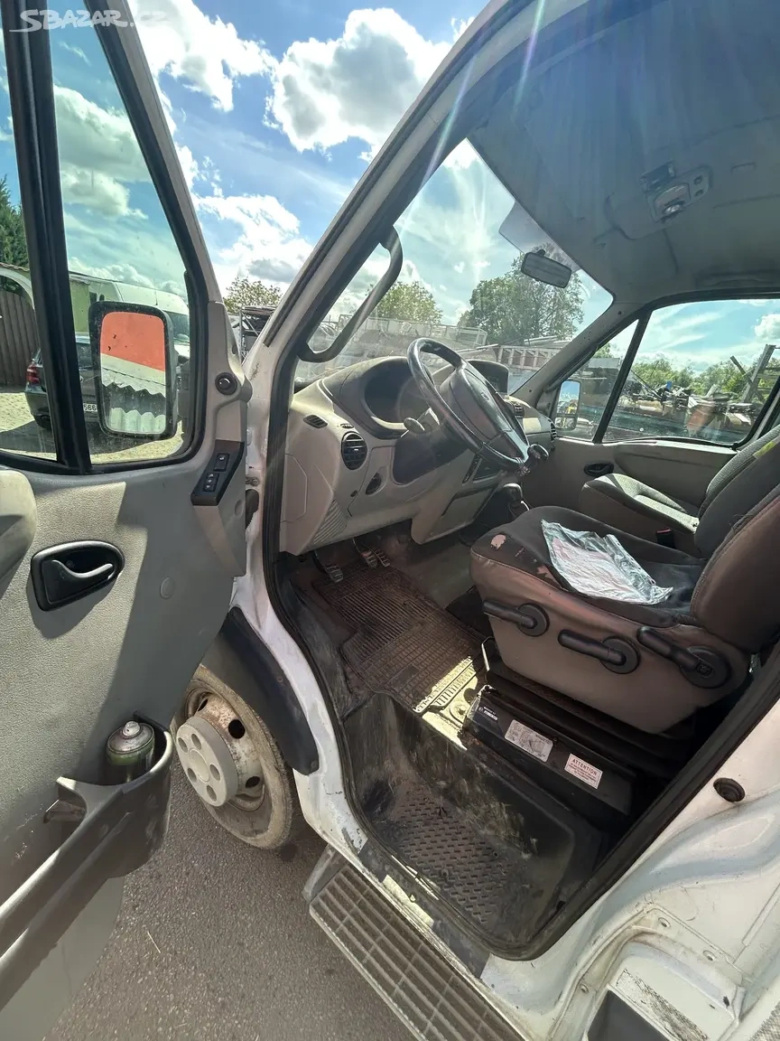 Renault Mascott 2003 - nosič kontejneru - poškozen - 13
