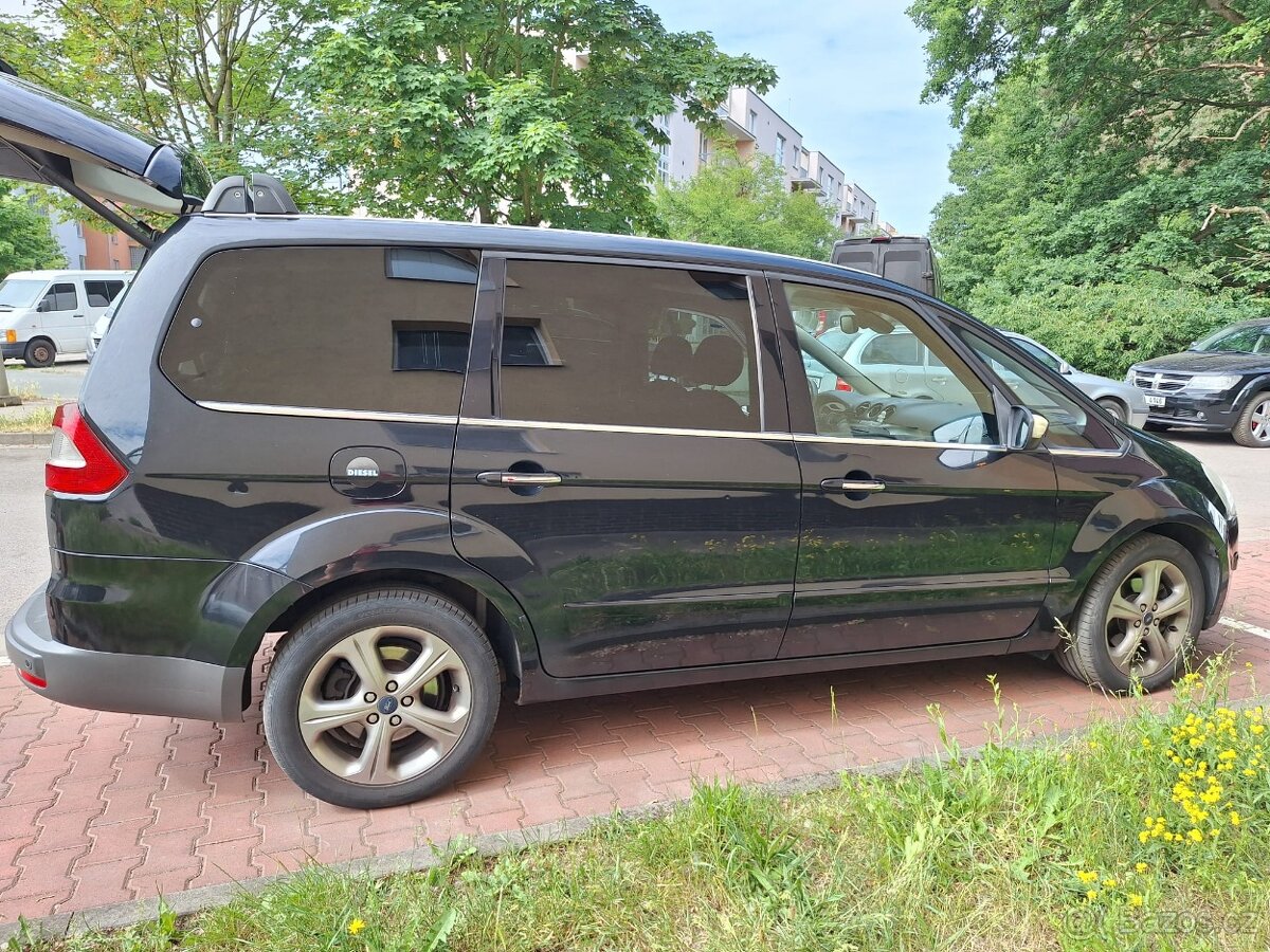 Ford Galaxy 2009 - 13
