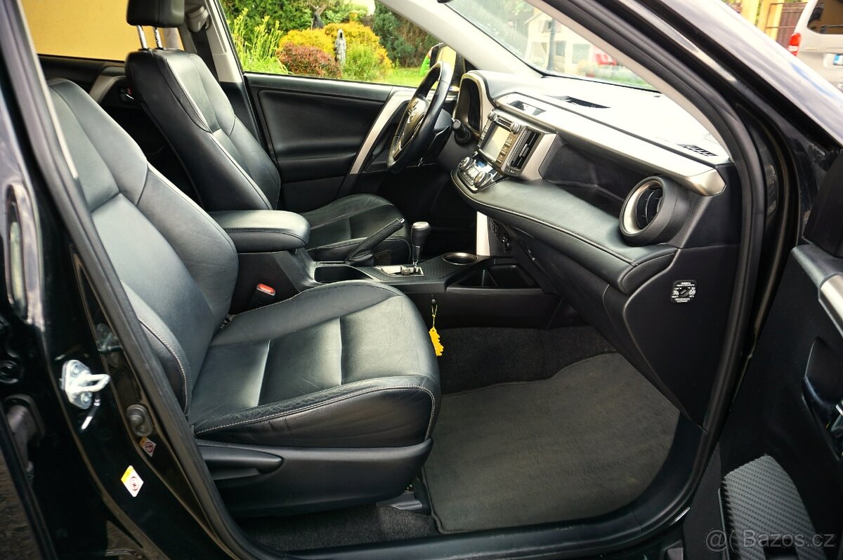 TOYOTA RAV4 2015 2,2 D 110KW AWD DPH - 13