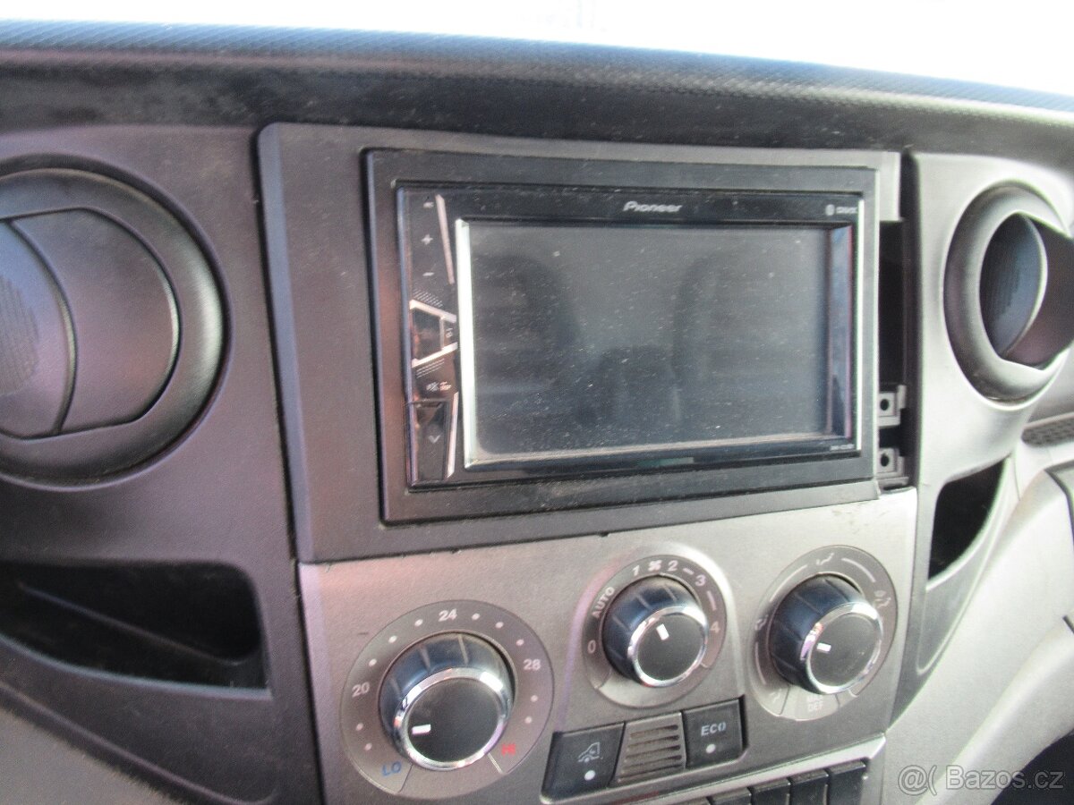 IVECO DAILY 35S13 L2H1 klimatizace - 13