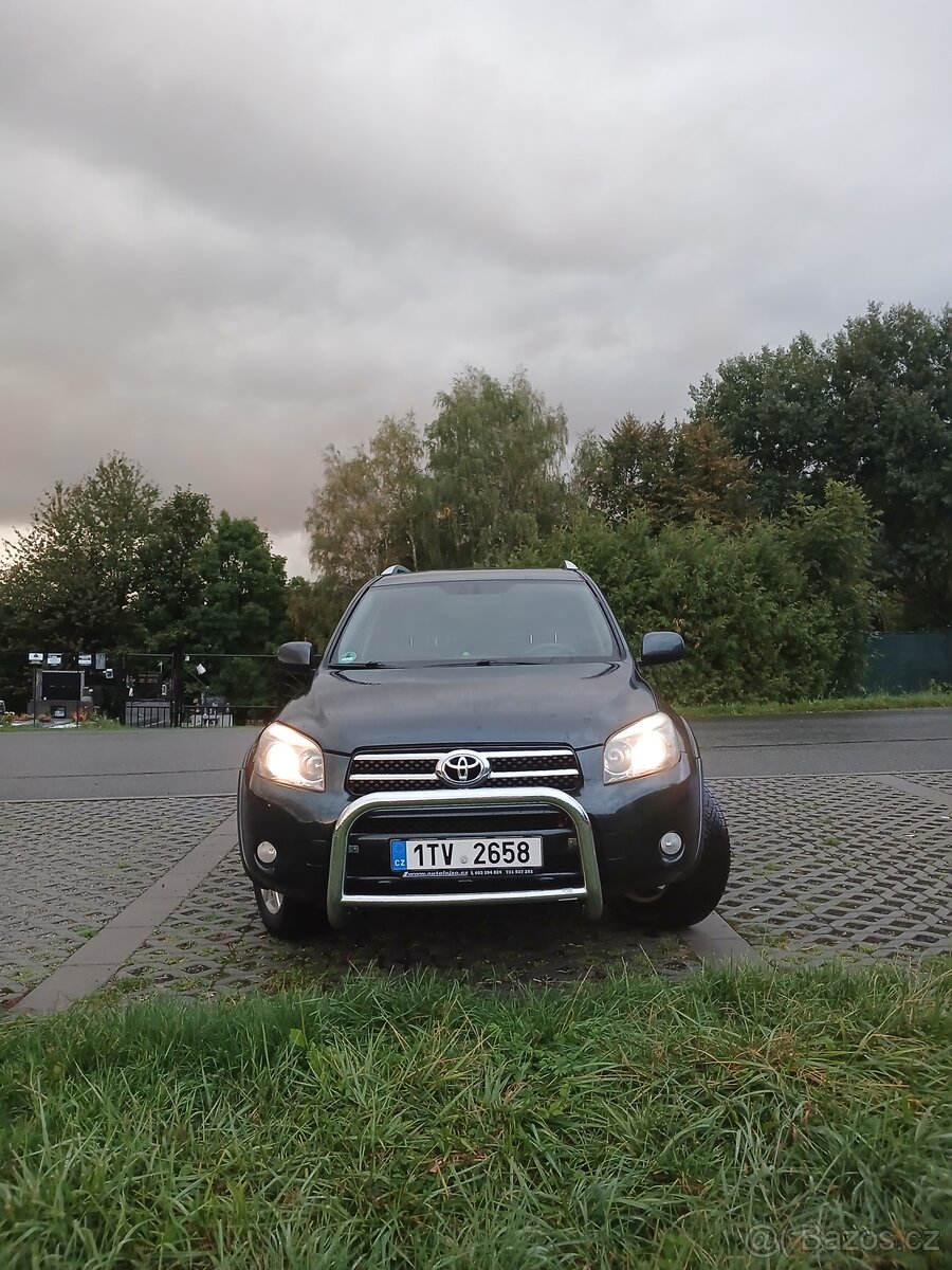 Toyota rav4 2.2 dcat 130kw - 13