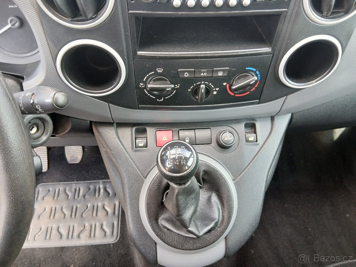 Citroen Berlingo 1.6i 16V, tažné, klima - 13