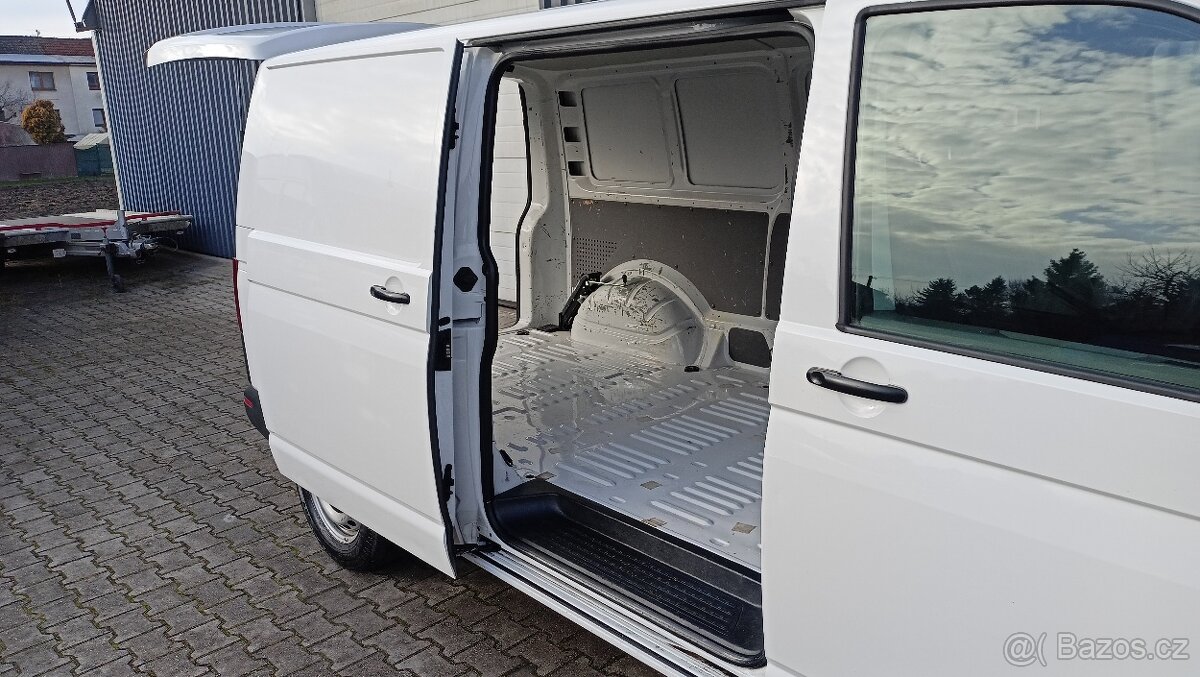 VW Transporter T6.1 LONG 110KW, DPH,senzory, pěkný - 13