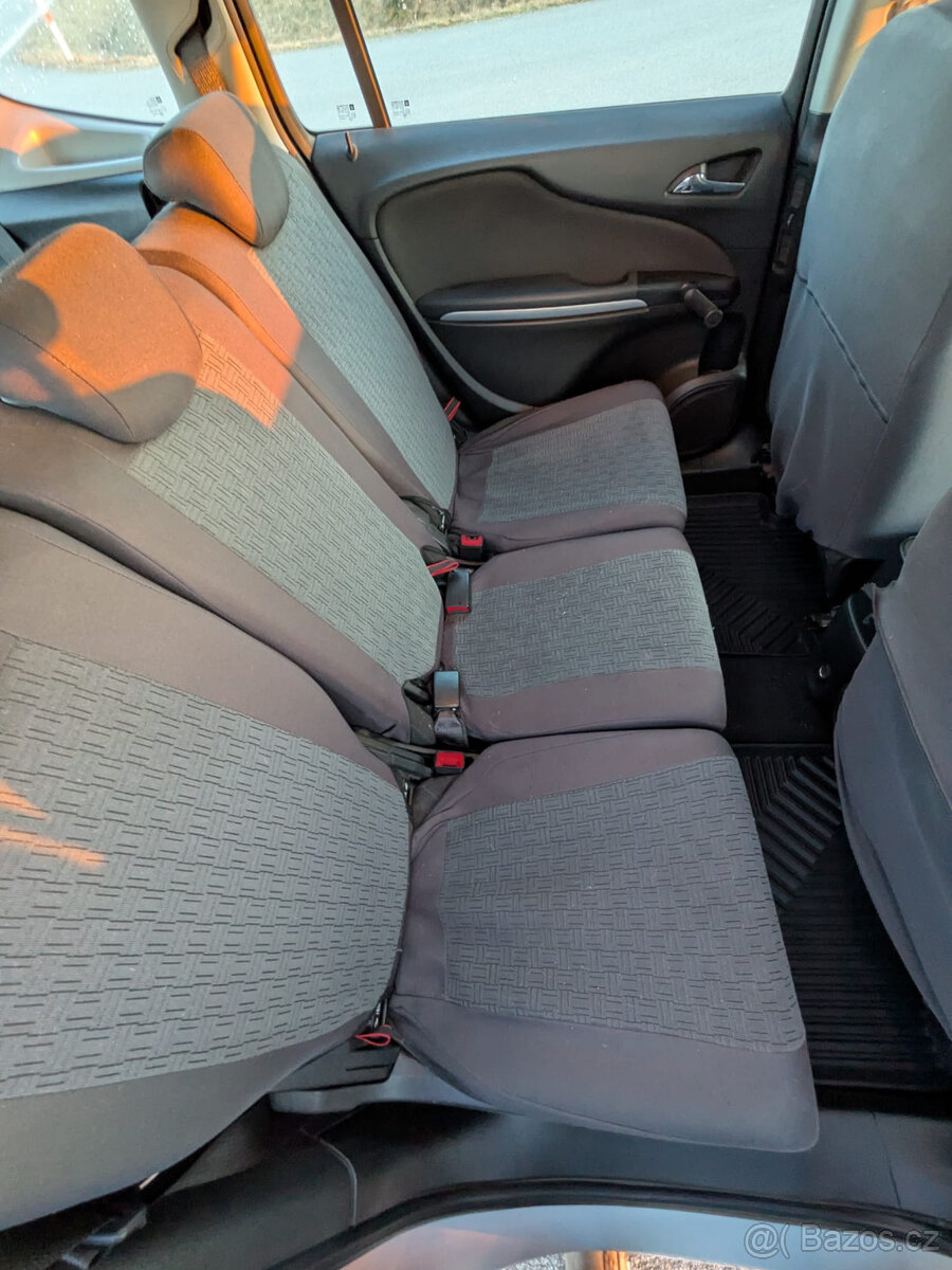 Opel Zafira tourer - 13