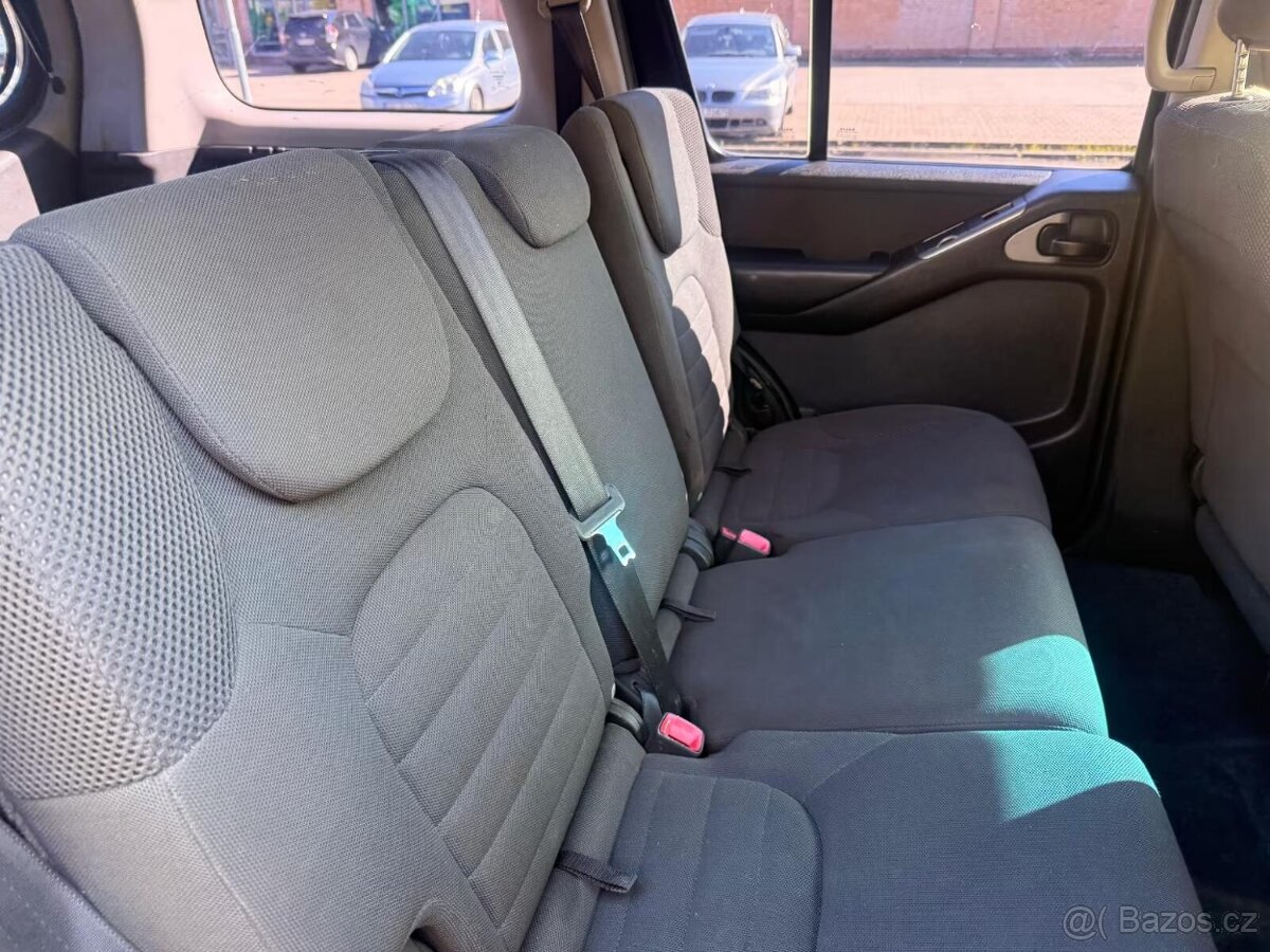 Nissan Pathfinder 2,5DCi 128kw - 13