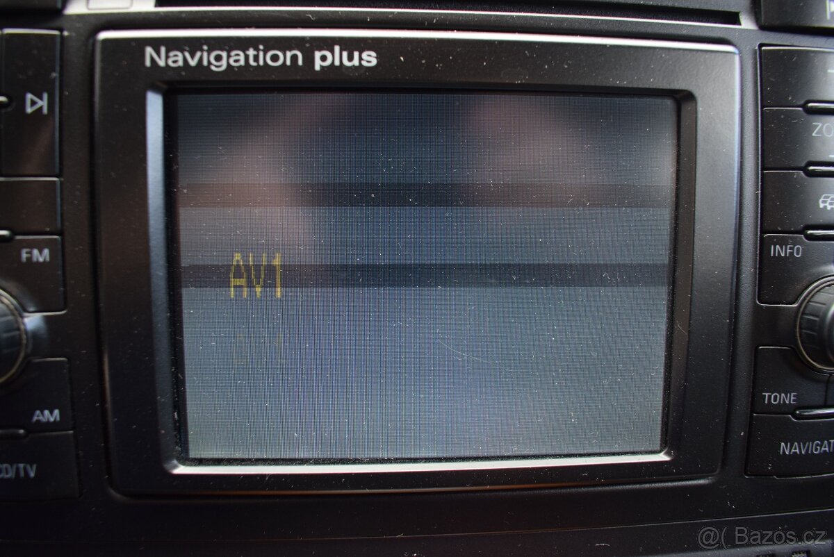 Audi S8 4,2i AUTOMAT QUATTRO,SUPER STAV - 13