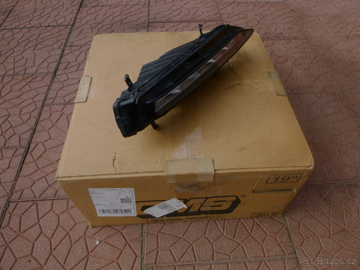 Škoda Superb 3 III lift mlhovka 3V0941700B 3V0941699B - 13