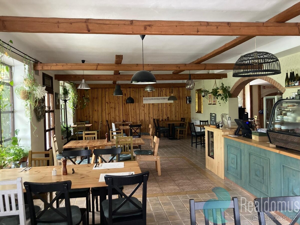 Pronájem, restaurace s ubytováním 150 m2 + 178 m2, Chvaletic - 13