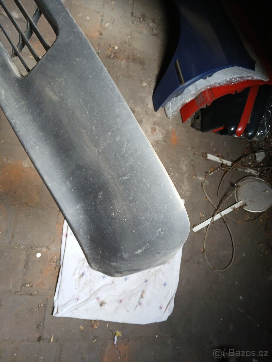 Peugeot 205 spoilery - 13