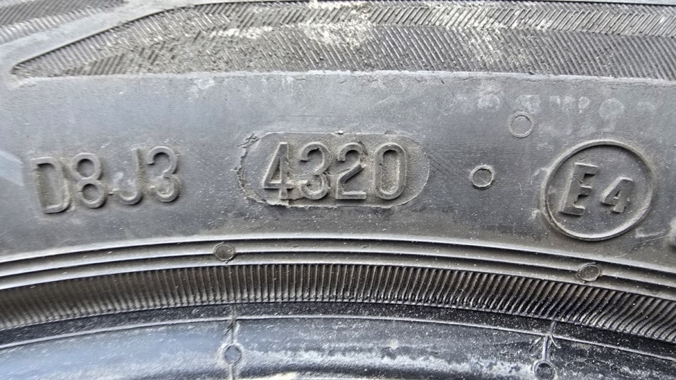 Letní pneu 225/45/18 Continental - 13