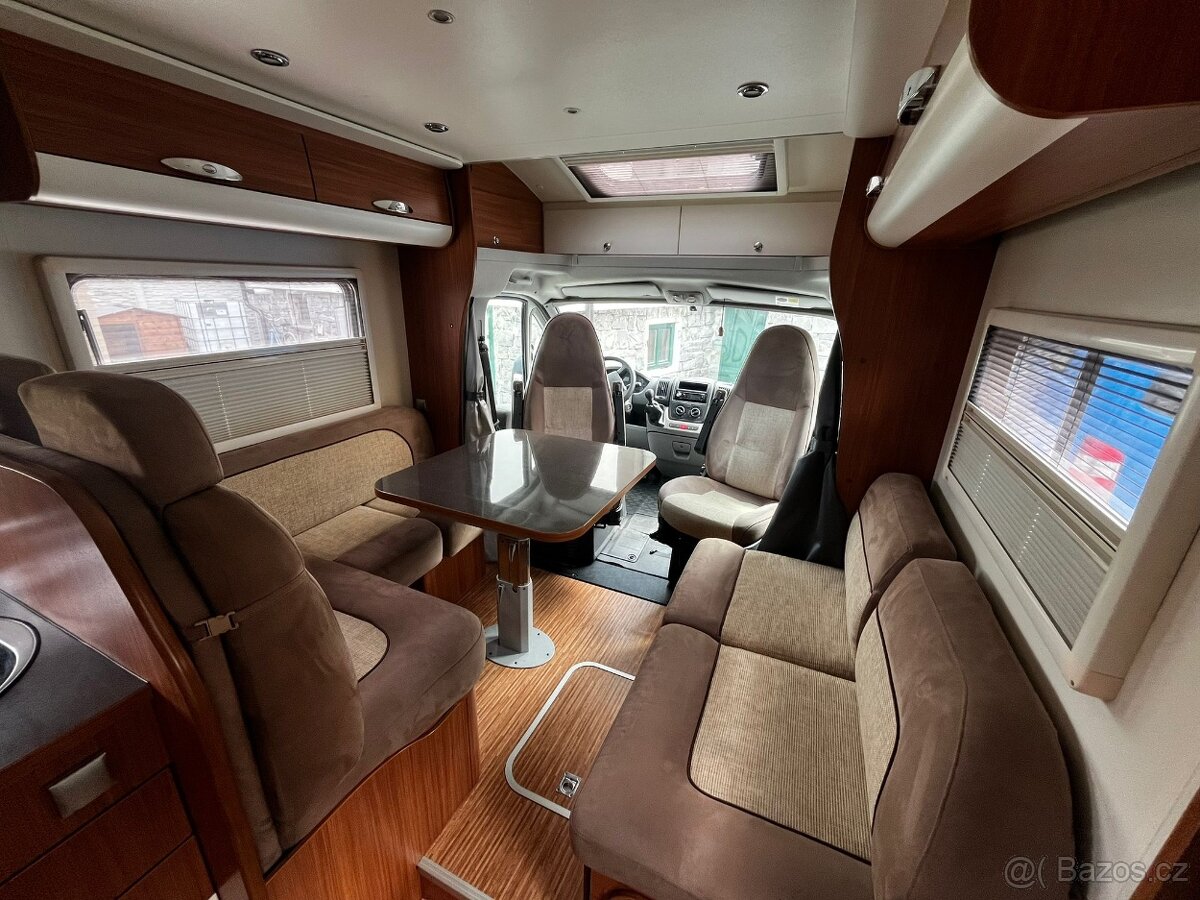Autokaravan Adria Matrix M 680 SP - 13