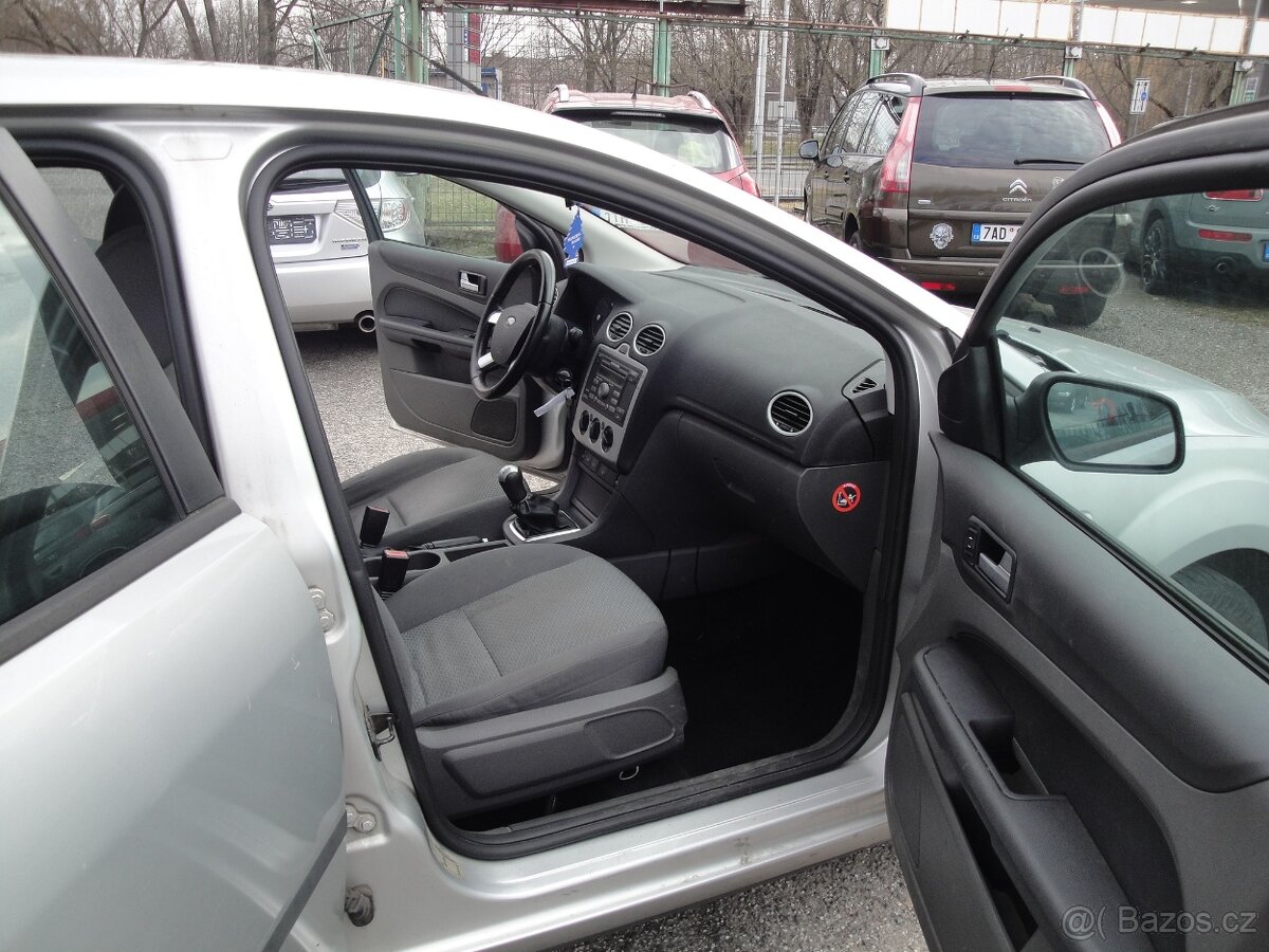 Prodám Ford Focus 1.6i,85kw - 13