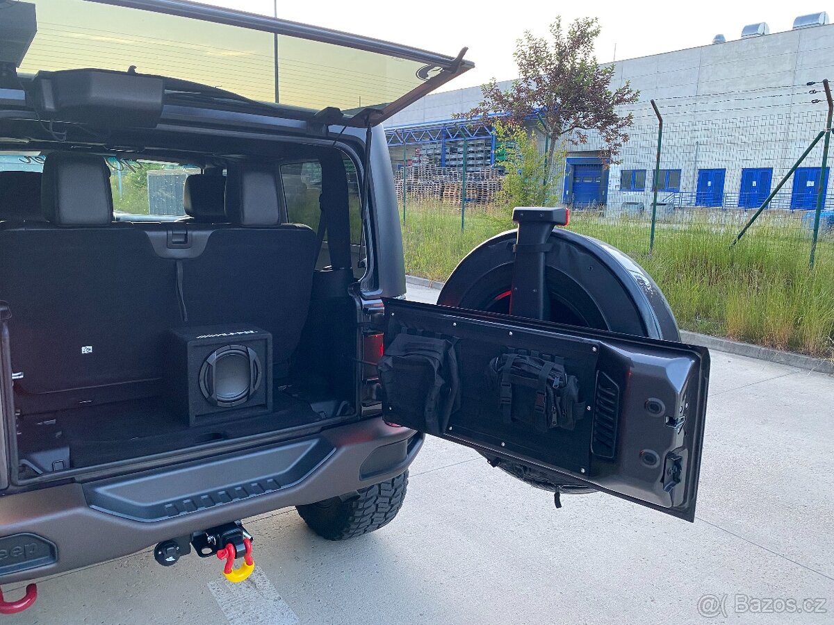 Jeep Wrangler 75th Anniversary Edition - 13