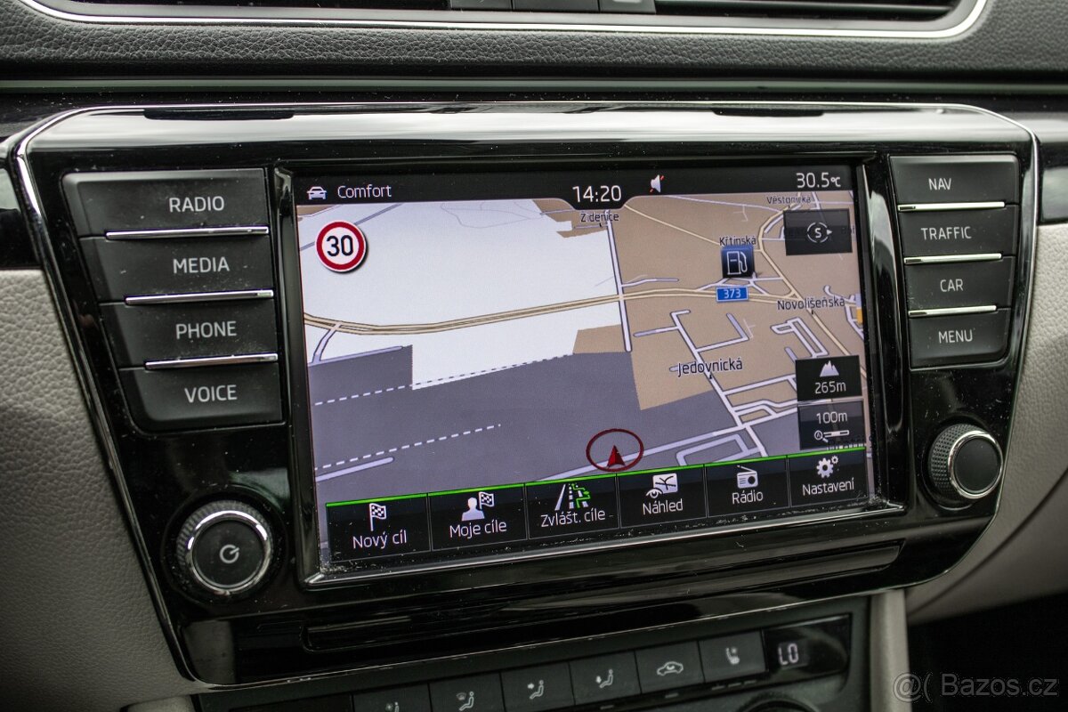 Škoda Superb 2.0 TSI Laurin Klement - 13