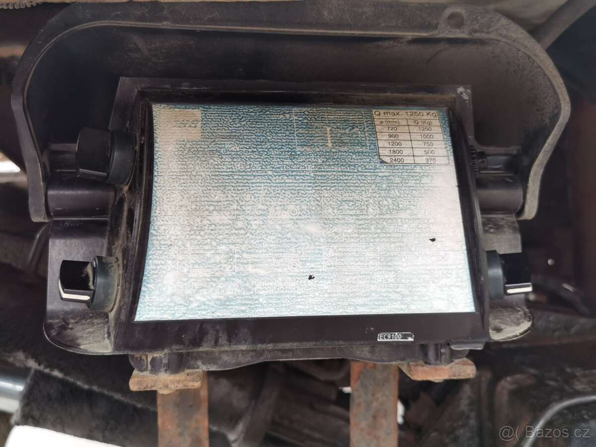 Prodám MAN LE 12.220 4X2 BL EURO 3 skříň s hydraulickým č. - 13