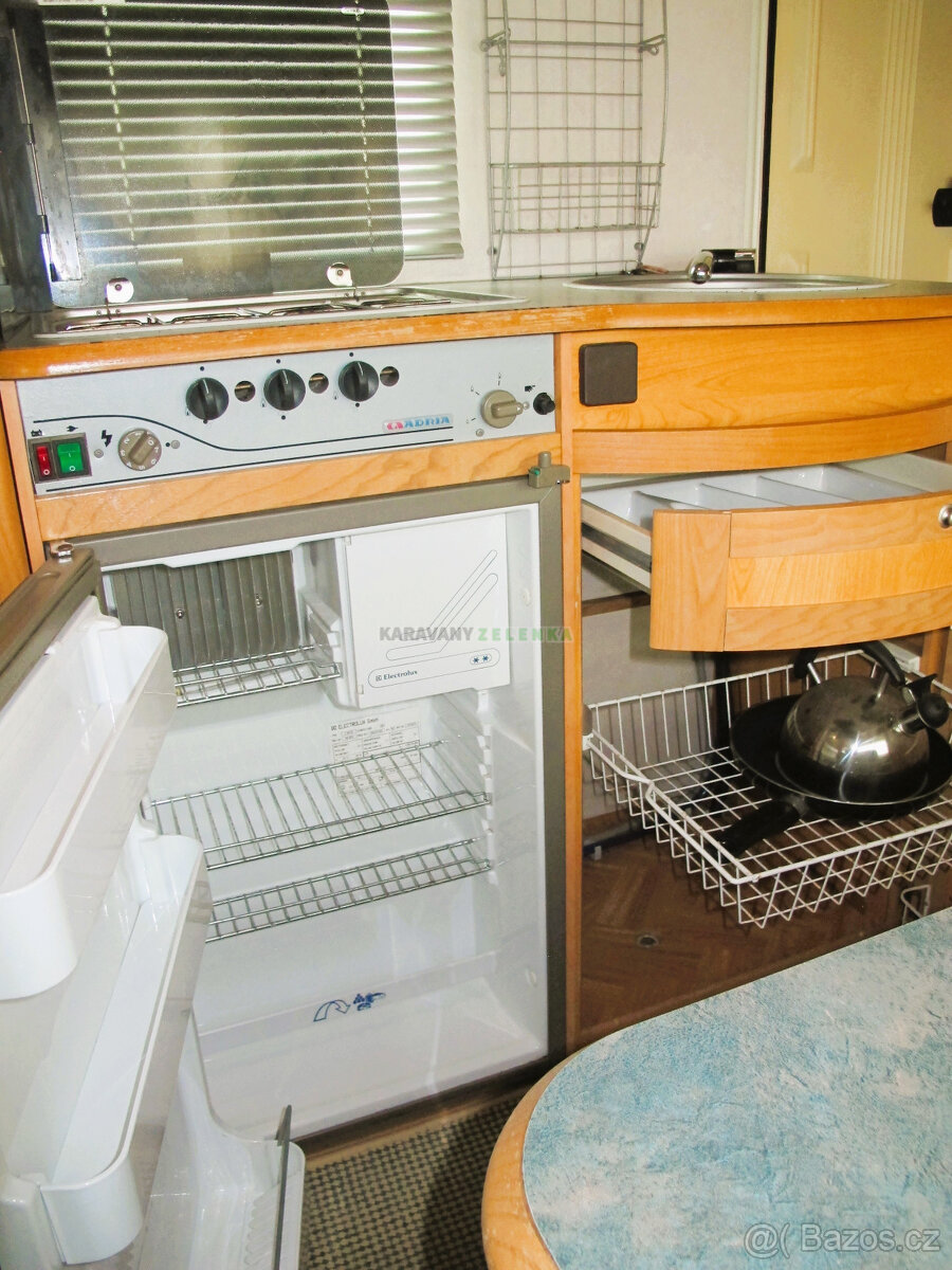 ADRIA UNICA 542 TK - 13