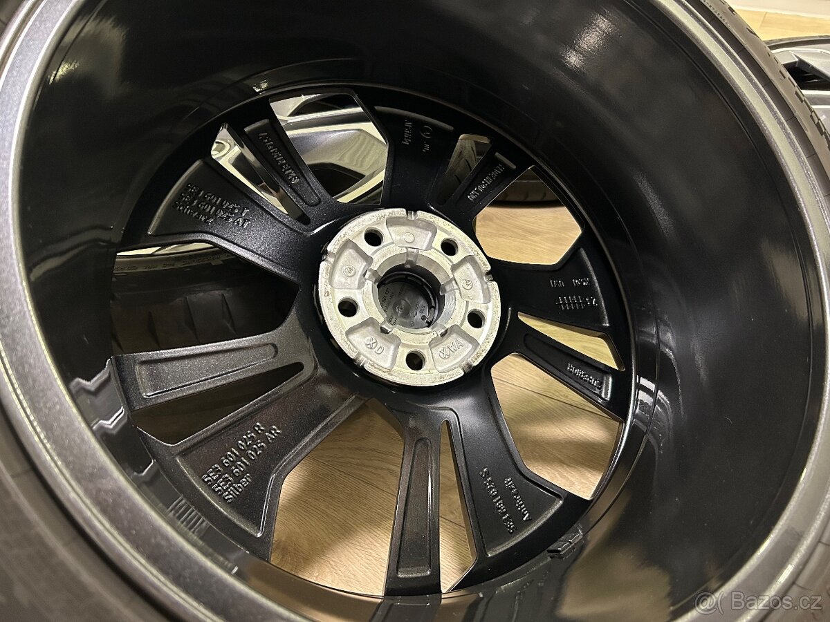 Originální alu kola R19 Škoda Octavia IV - 13
