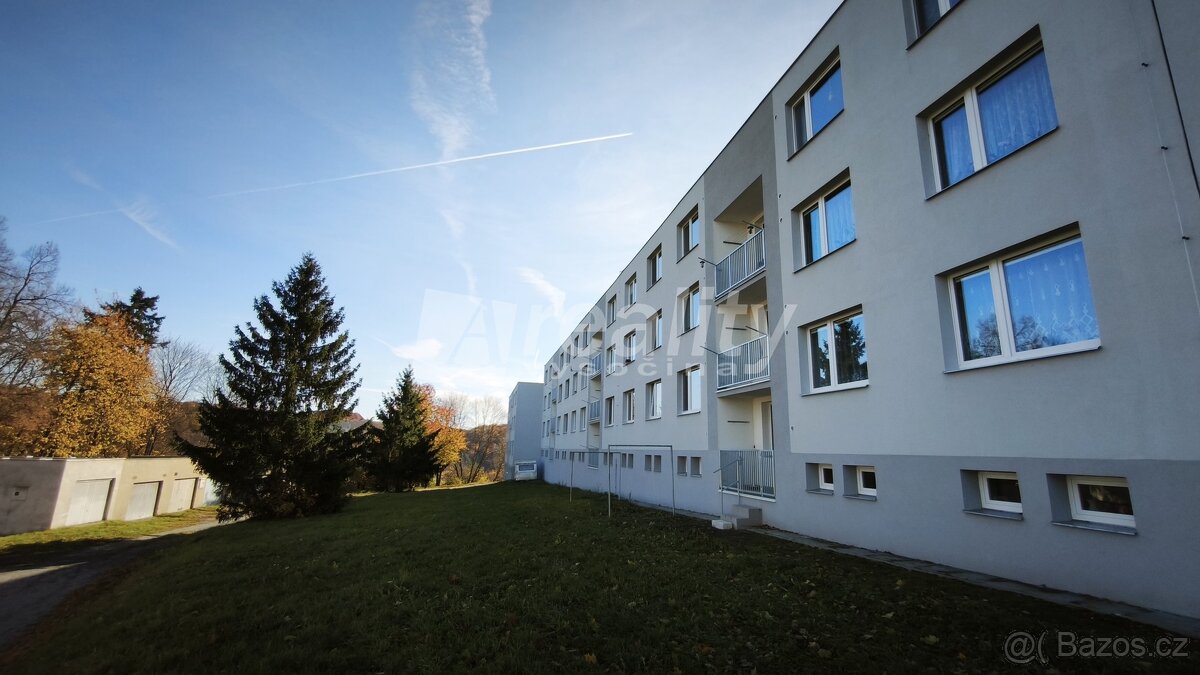 Pronájem bytu 1+1 s lodžií, Náměšť nad Oslavou, ev.č. 02221 - 13