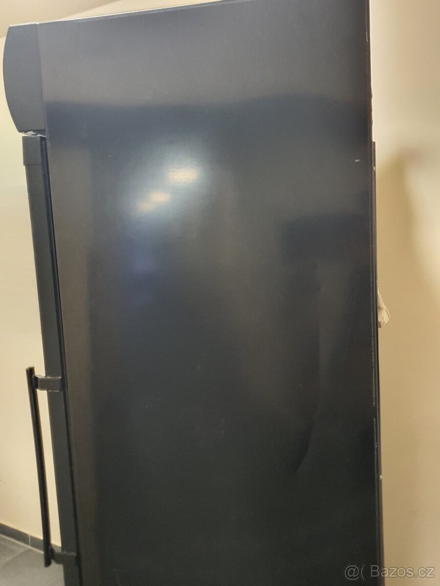 LIEBHERR GASTRO velká prosklená lednice-restaurace - 13