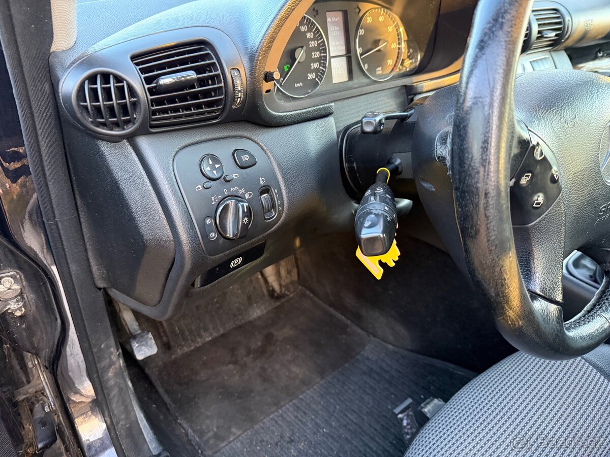 Mercedes-Benz W203 - 13