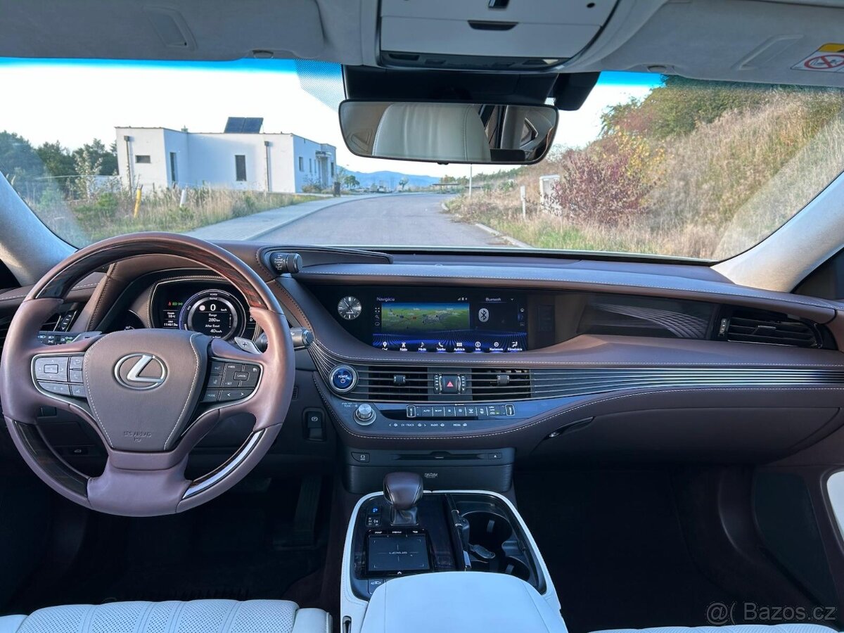 Lexus LS500h SUPERIOR - 13