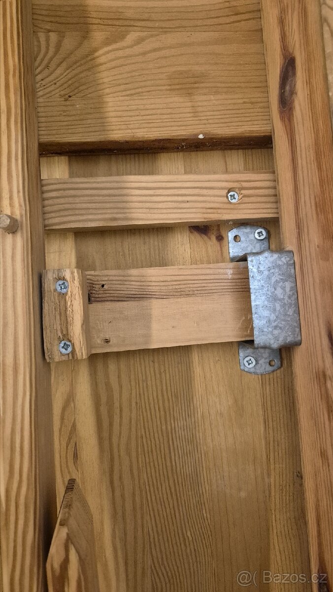 Masivní jídelní rozkládací stůl - 13