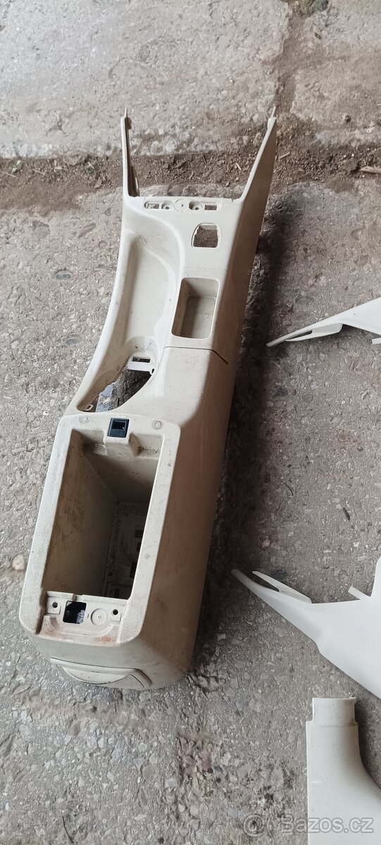 Jaguar X-Type - stropnice, plasty, palubka, kastlík - 13