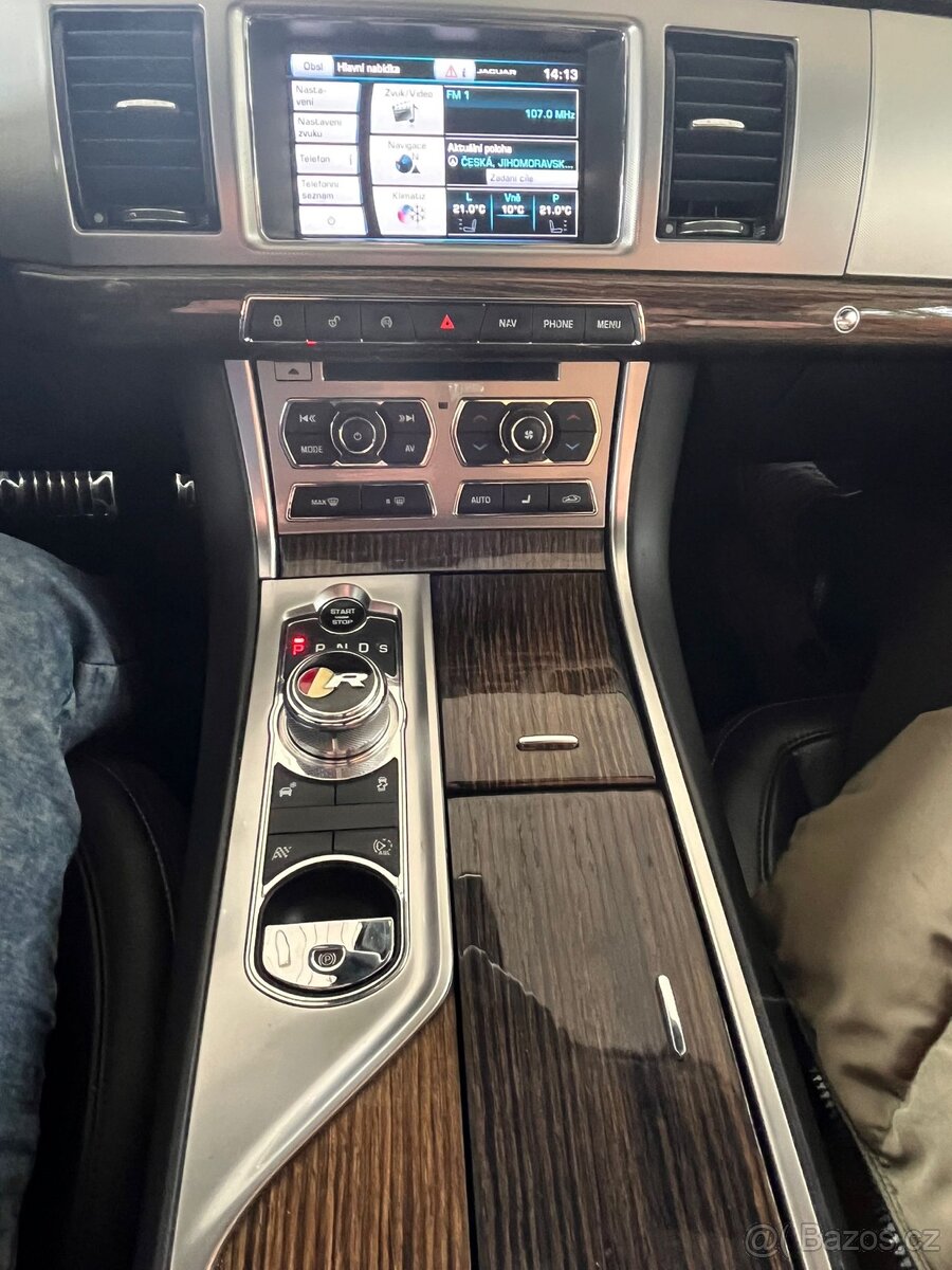 Jaguar XF SPORTBRAKE 3.0d 2015 - 13