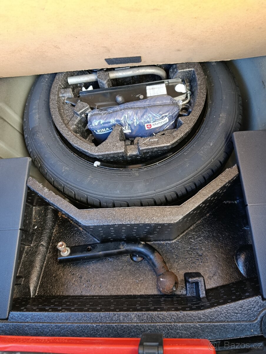 Škoda Rapid 1.2 TSI 66kw Joy - 13