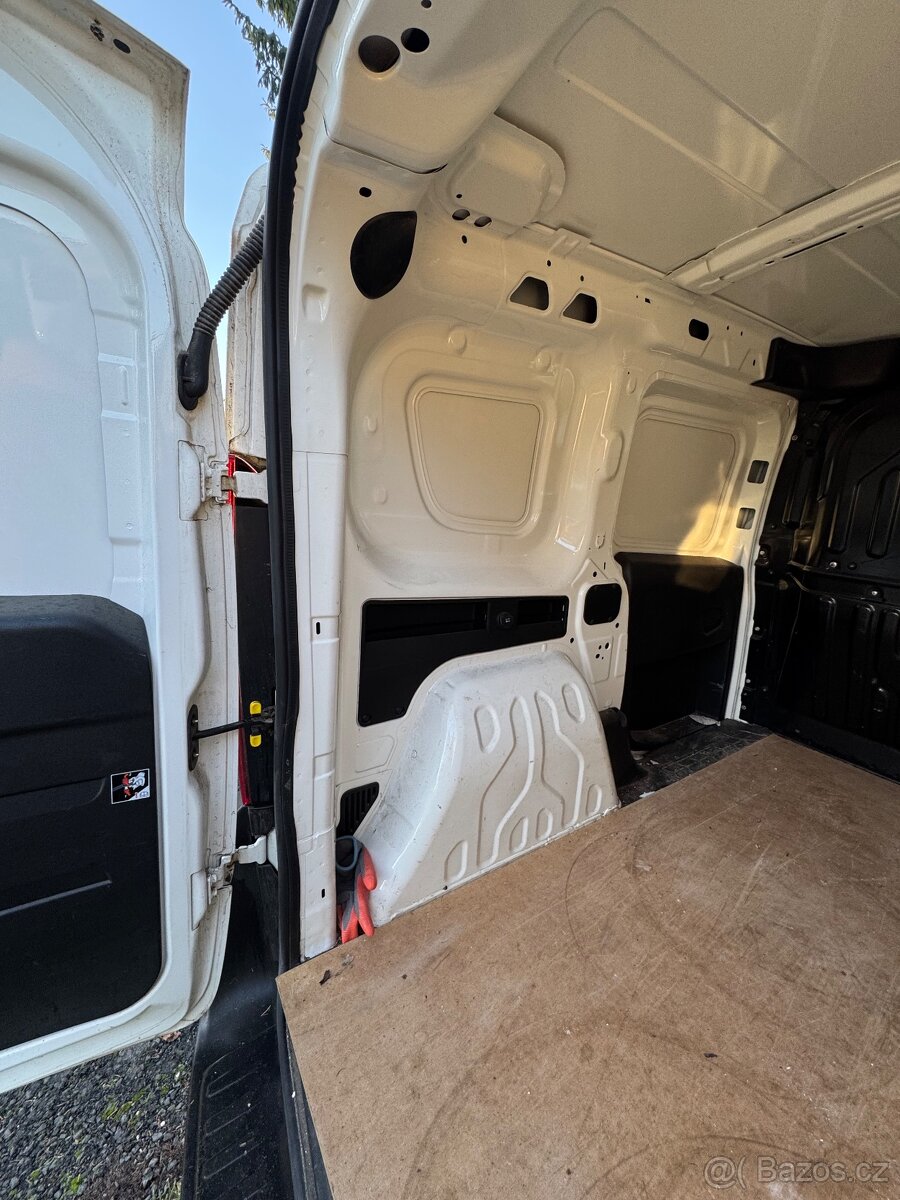 Fiat Dobló 1.6 JTD - 13