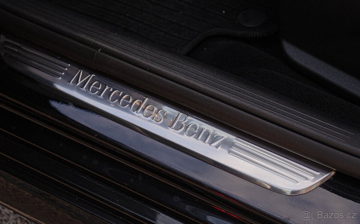 Mercedes Benz E350d 4x4 AMG - 13