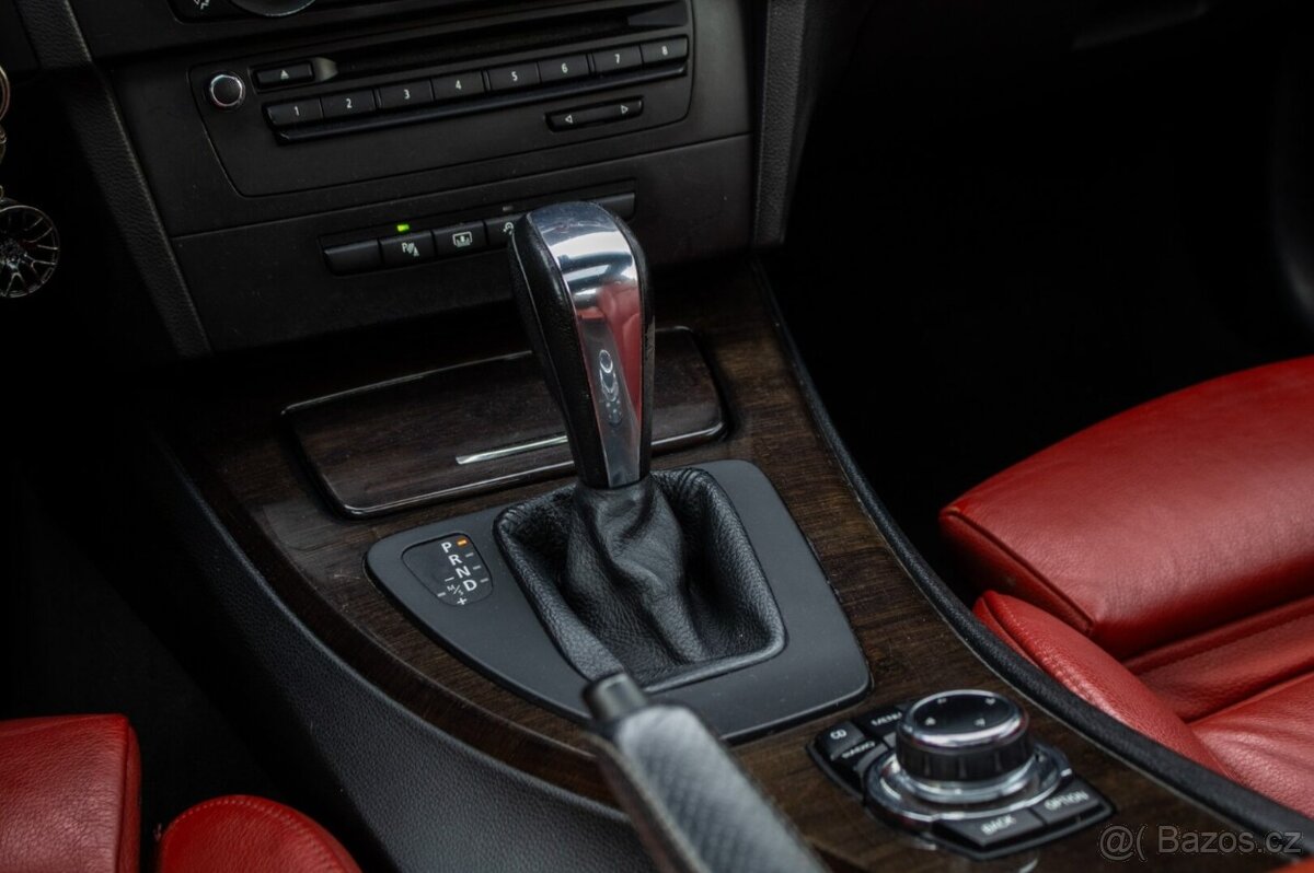 BMW E92 330d xDrive 180kw AT/6 2010 - 13