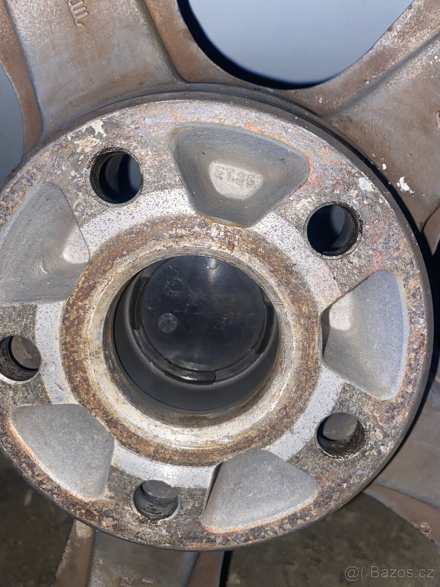 Prodám ALU 7j r16 et35 - 13