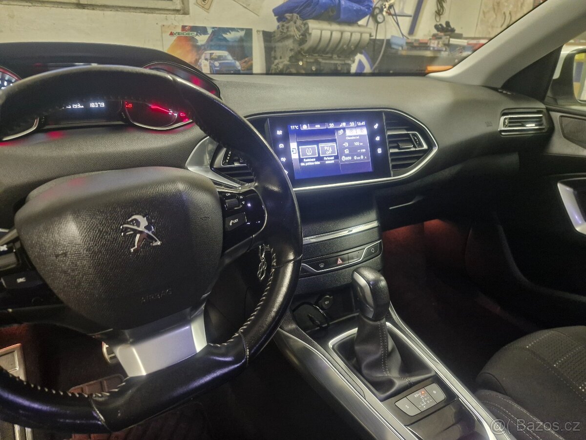 Peugeot 308 2.0 HDi 110kw - 13