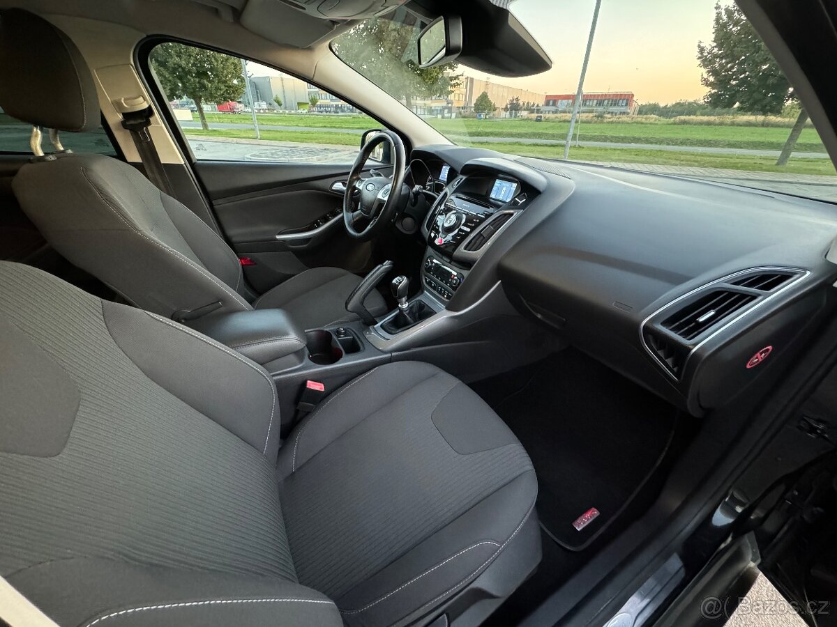 Ford Focus - 2012 - (vyhořelý) 1.6t 134KW - 170.455km - 13