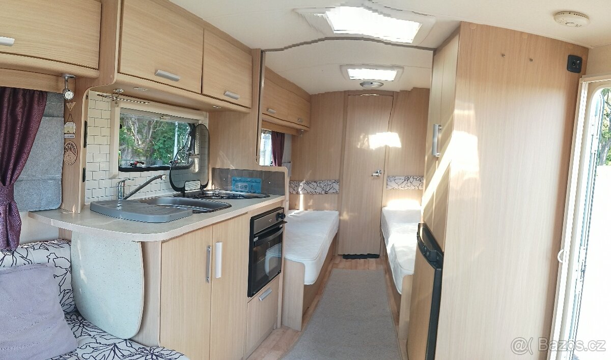 Karavan Lunar Venus 500/4 rok 2012 - 13