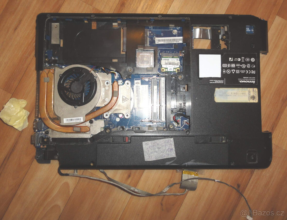 Toshiba Satellite U500, Lenovo Y570- díly - 13