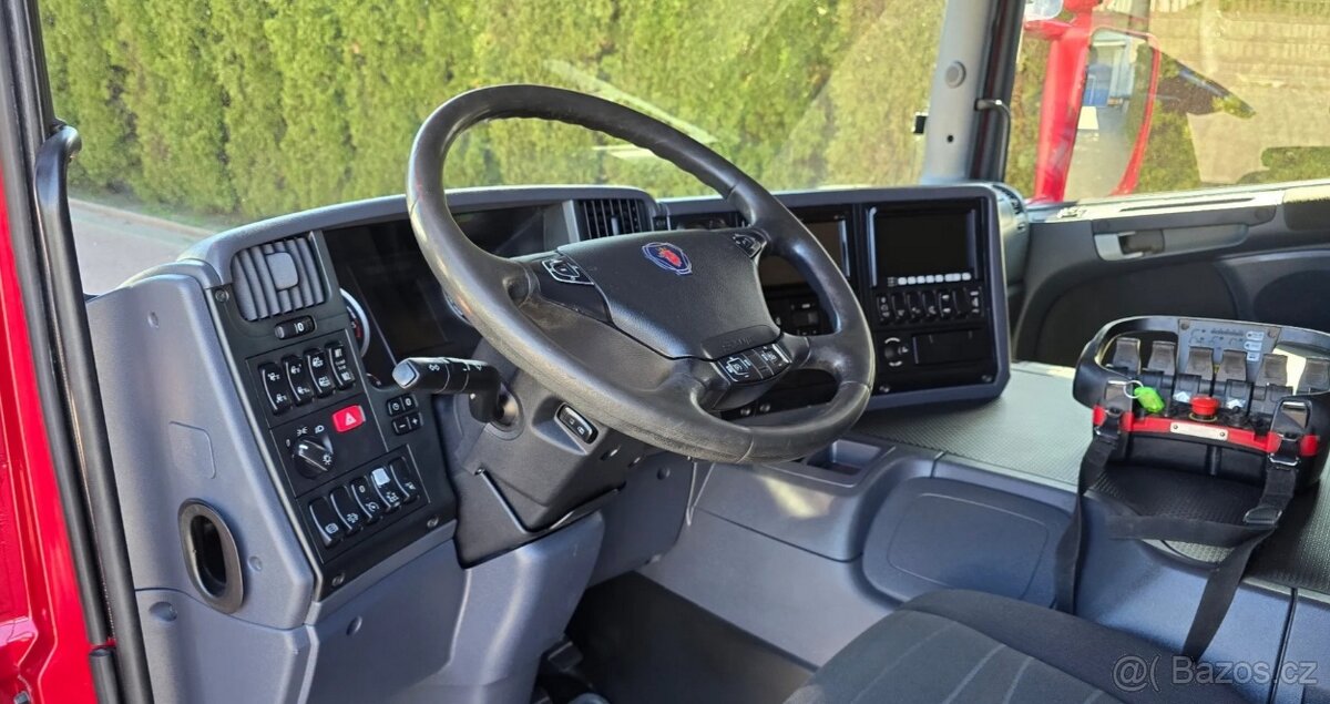 Scania P410 6x2 E6 - valník s HDS - 13