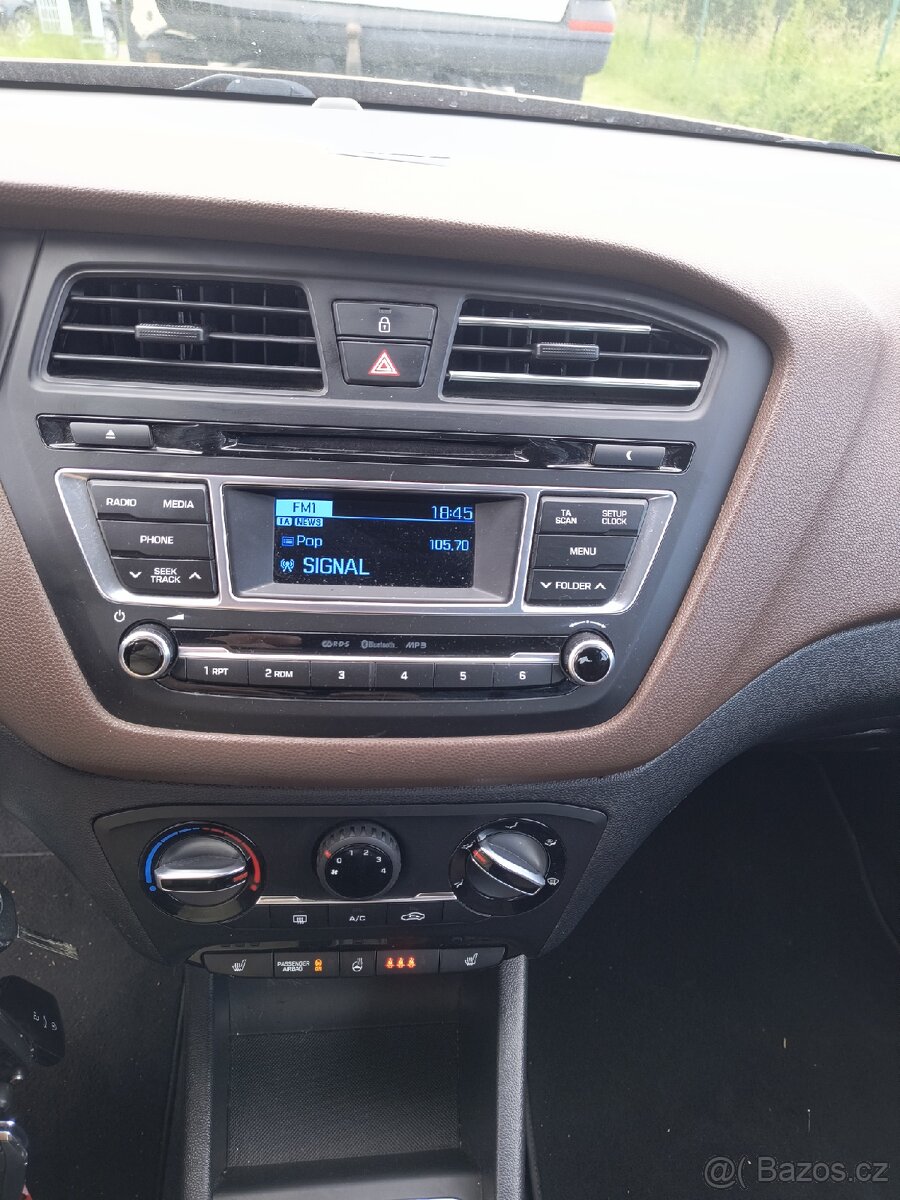 Hyundai i20 1,2i blue - 13