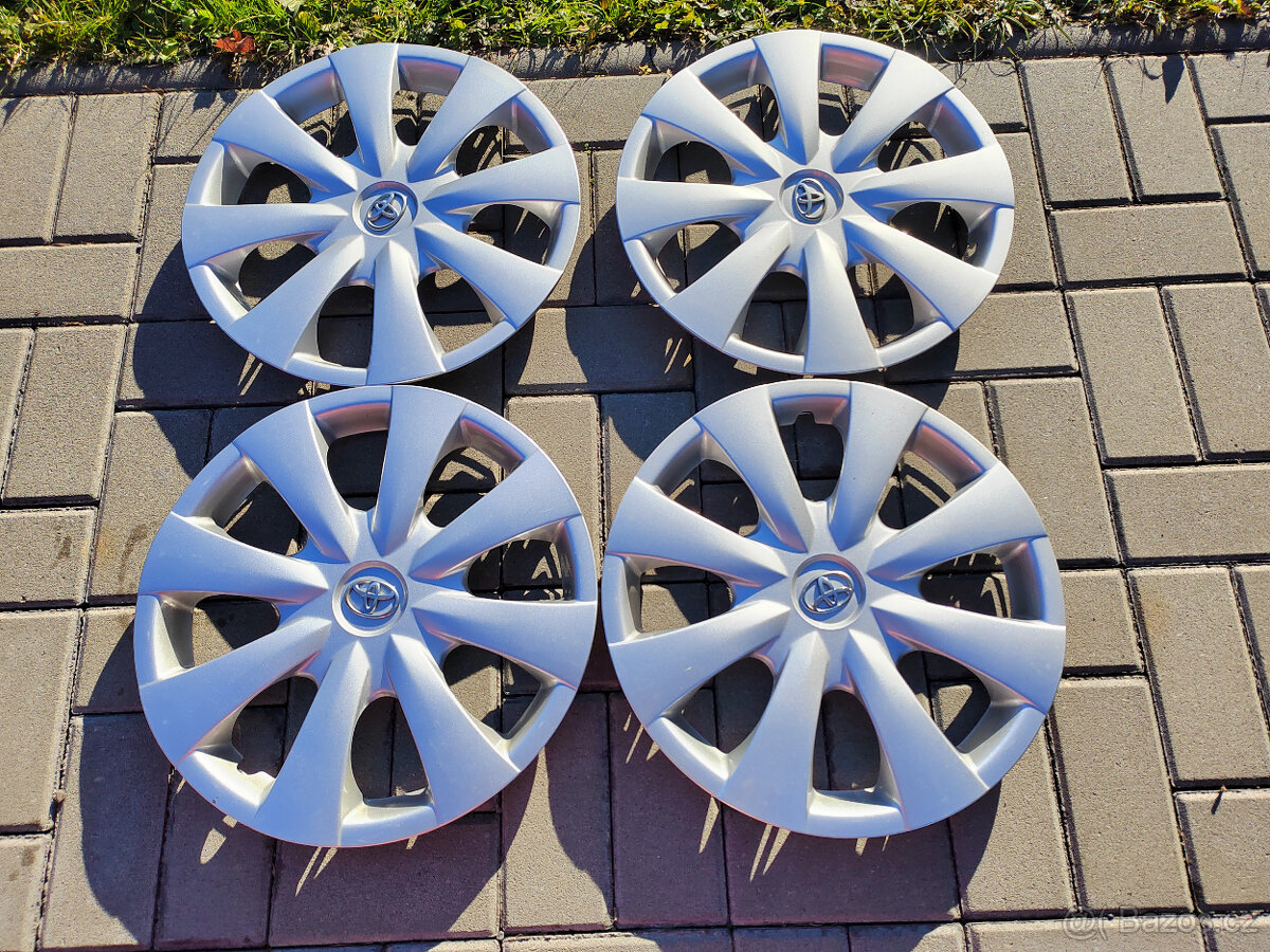 195/65/15 zimni kola Toyota - 13