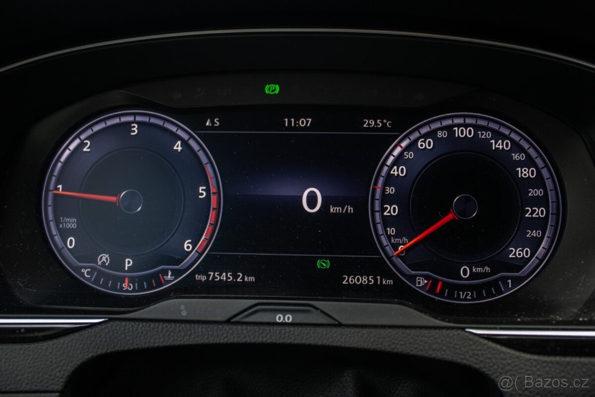 Volkswagen Passat Highline 176kW - 13
