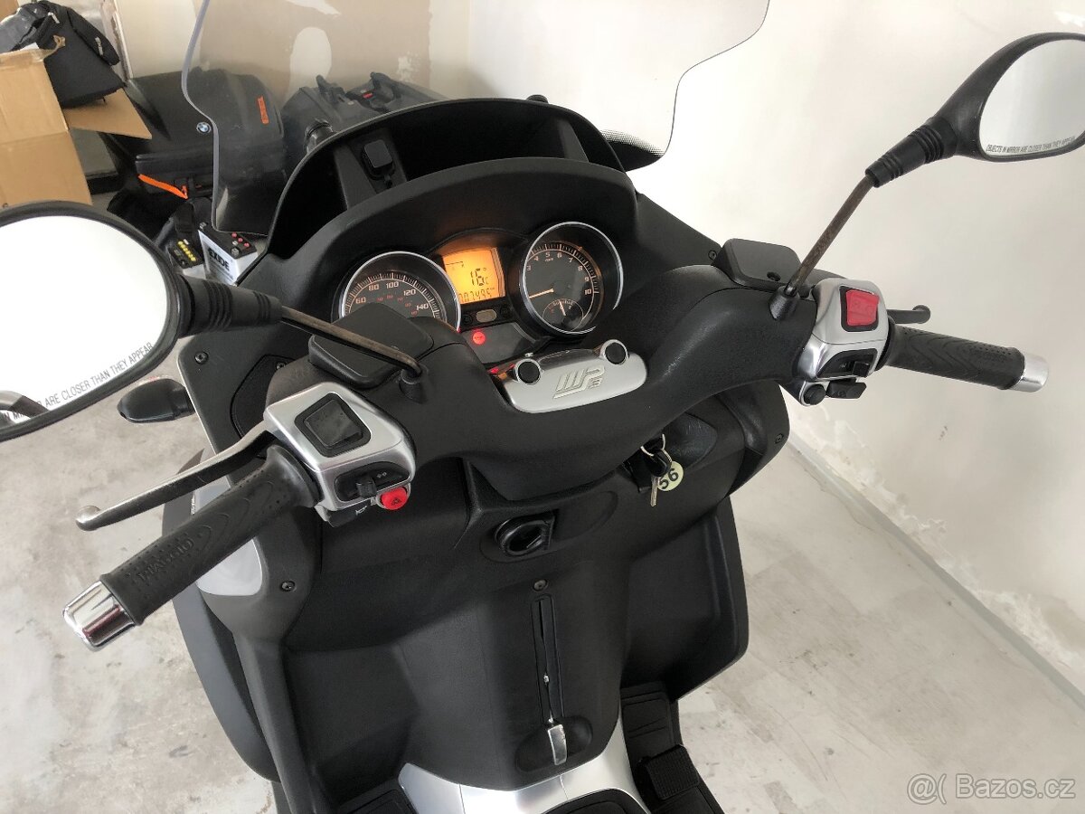 piaggio MP3 500LT - 13